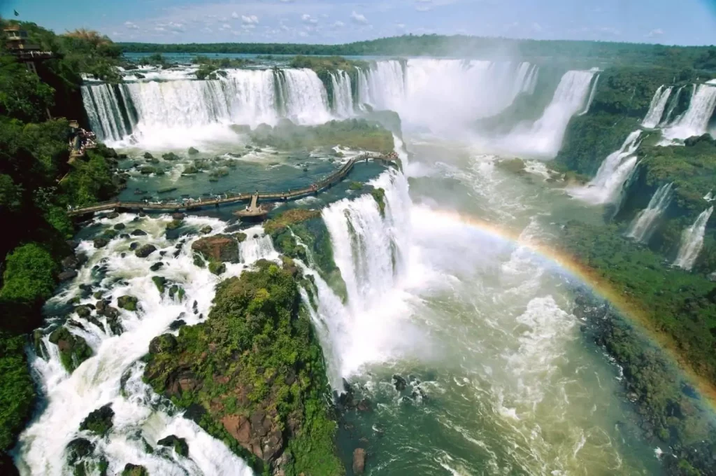 Foz do Iguaçu, ponto turístico considerado um patrimônio mundial da UNESCO.